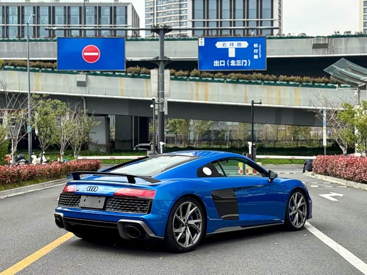 Audi R8 2022 V 10 Coupe performance — фото 9