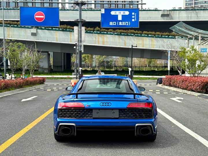 Audi R8 2022 V 10 Coupe performance — фото 8