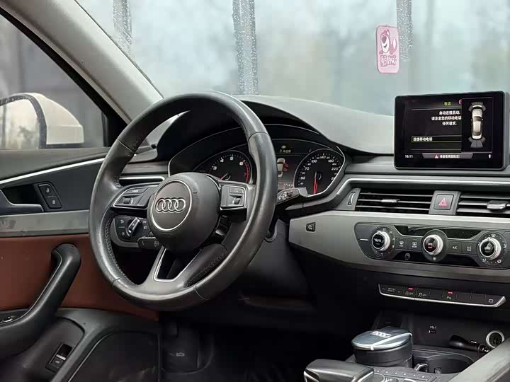 Audi A4L 2019 40 TFSI VI — фото 14
