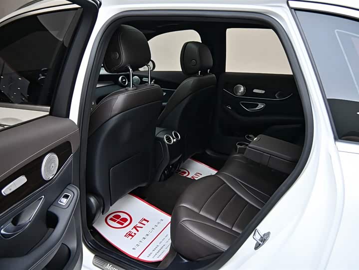 Mercedes-Benz GLC 2019 GLC 260 L 4 MATIC Luxury — фото 13
