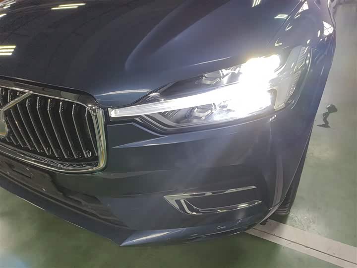 Volvo XC60 2021 T 5 4 WD — фото 18