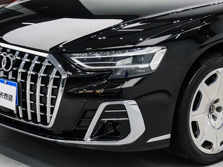 Audi A8 2022 A 8 L Horch — фото 8