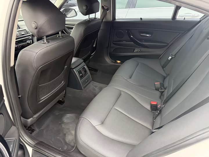 BMW 3 Series 320Li стиль — фото 7