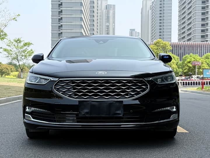Ford Taurus — фото 1
