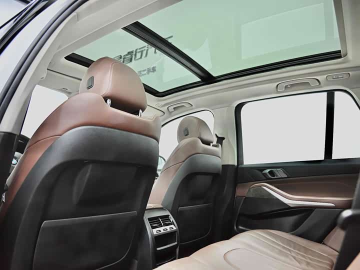 BMW X5 2019 x Drive 40i M — фото 30