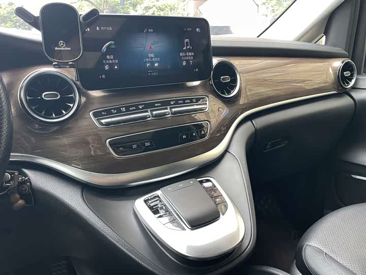 Mercedes-Benz V-Class 2020 V 260 L — фото 17