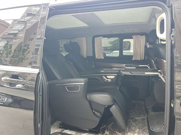 Mercedes-Benz V-Class 2020 V 260 L — фото 11