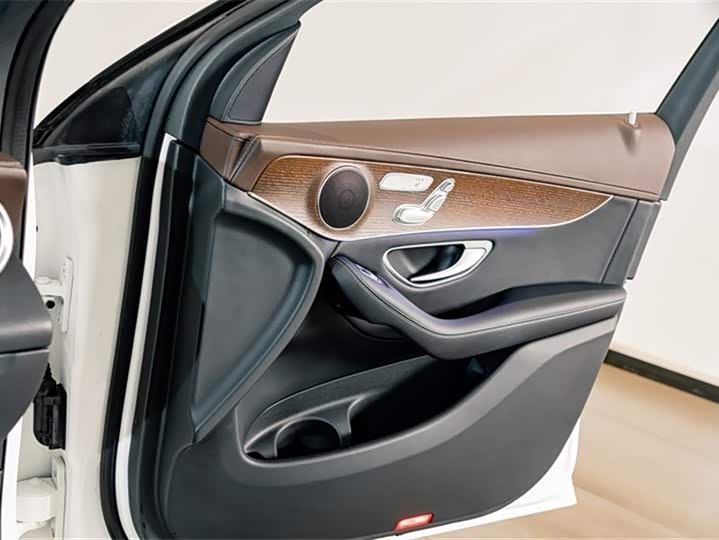 Mercedes-Benz GLC 2022 GLC 300 L 4 MATIC — фото 16