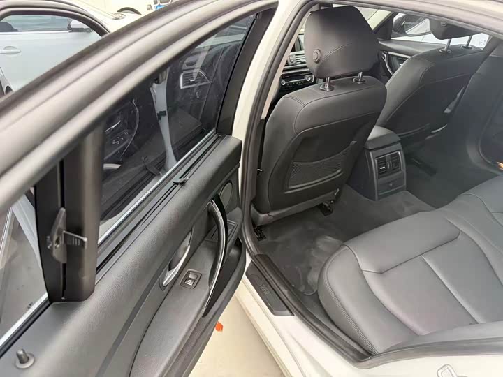 BMW 3 Series 320Li стиль — фото 8