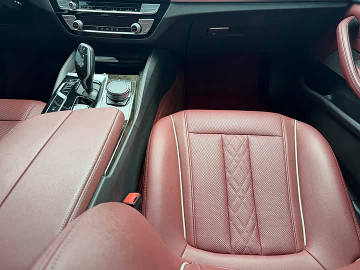 BMW 5 Series 525Li M спортпакет — фото 9