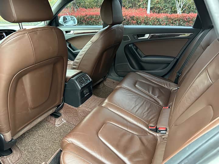 Audi A4L 2016 35 TFSI S line Comfort — фото 10