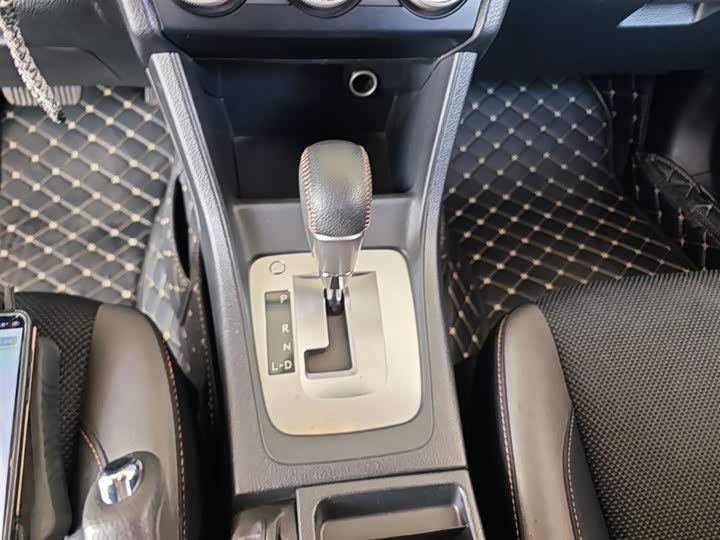 Subaru XV 2016 2.0i — фото 14