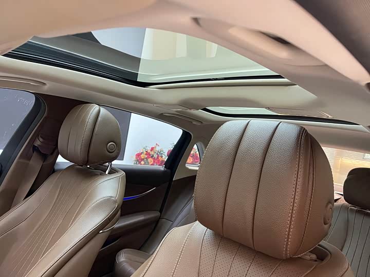 Mercedes-Benz E-Class рестайлинг E 260 L — фото 16