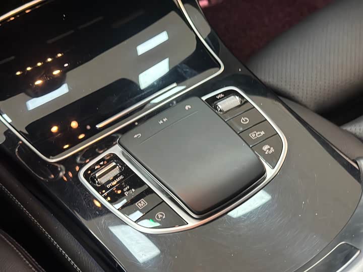 Mercedes-Benz GLC 2020 GLC 260 4 MATIC SUV — фото 18