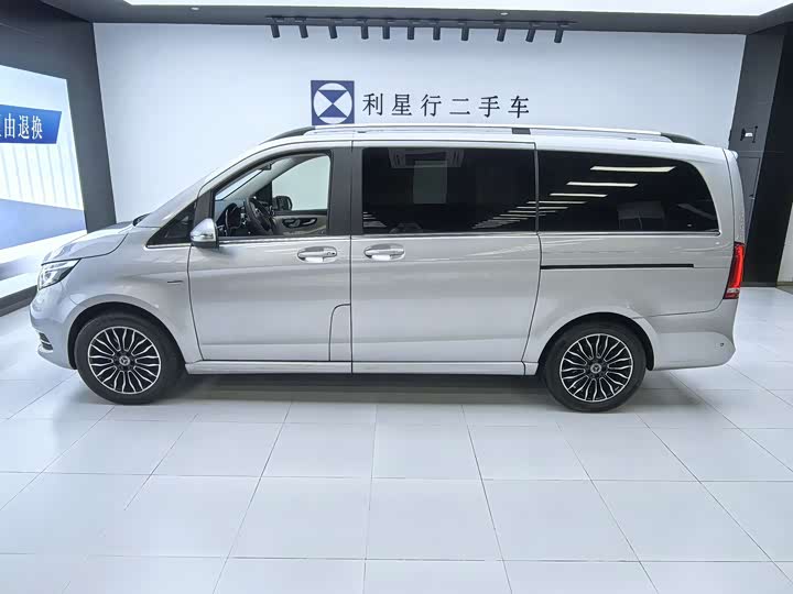 Mercedes-Benz V-Class 2018 V 260 VI — фото 2