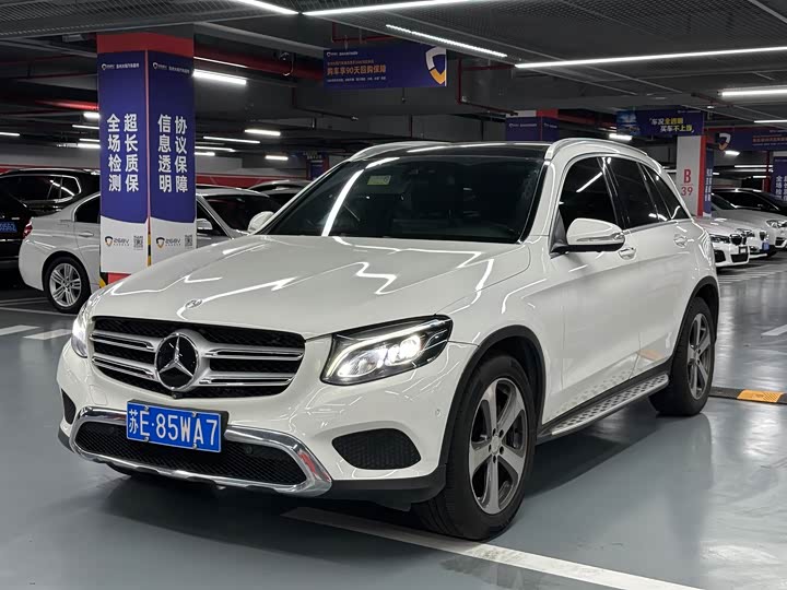 Mercedes-Benz GLC 2016 GLC 260 4 MATIC Luxury