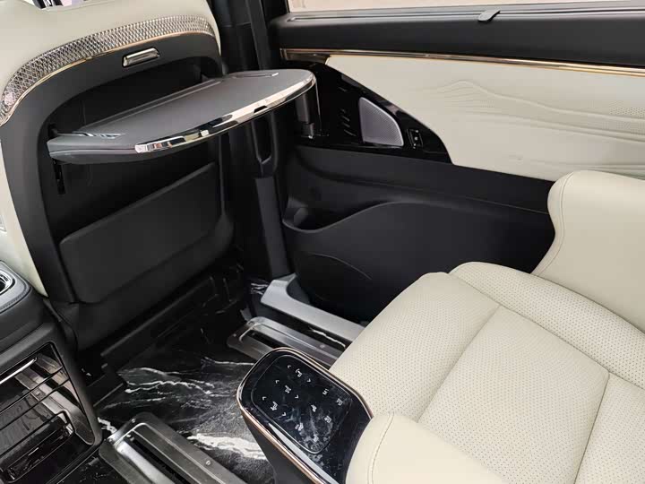 Trumpchi M8 2023 400 T — фото 8