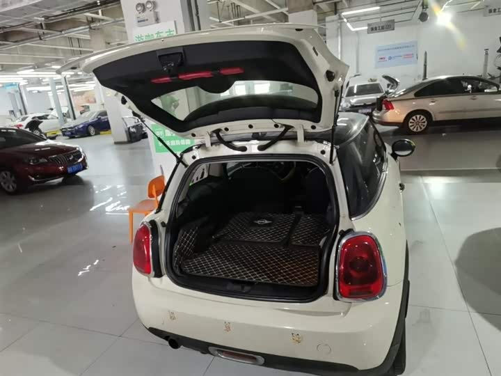 MINI Hatch — фото 19