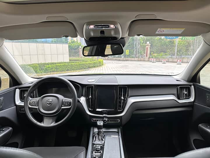 Volvo XC60 2020 T 4 — фото 7