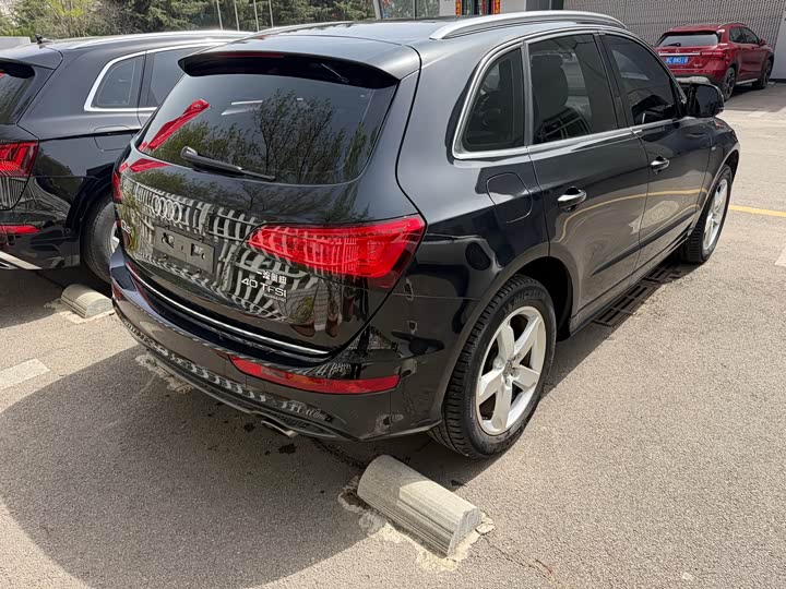 Audi Q5 2017 Plus 40 TFSI — фото 2