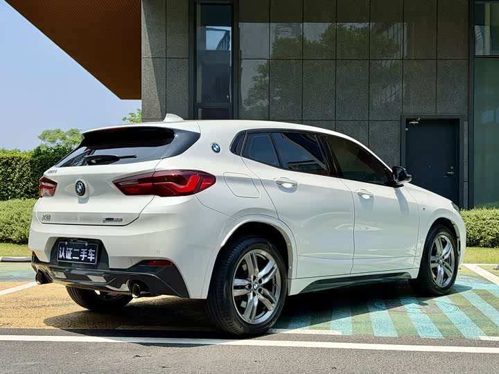 BMW X2 2023 s Drive 25i M — фото 11