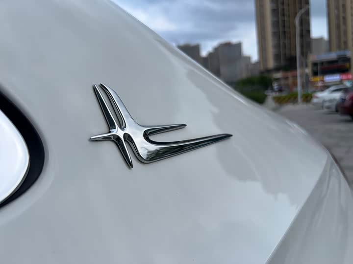 Mercedes-Benz E-Class 2025 E 300 L Luxury — фото 47