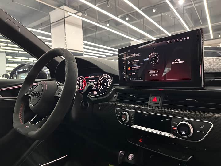 Audi RS4 2023 RS 4 Avant — фото 12