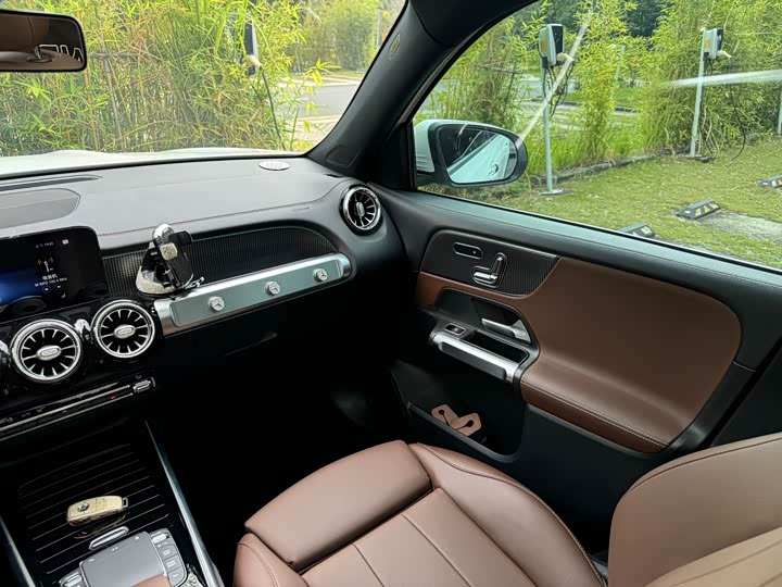 Mercedes-Benz GLB 2021 GLB 200 — фото 14