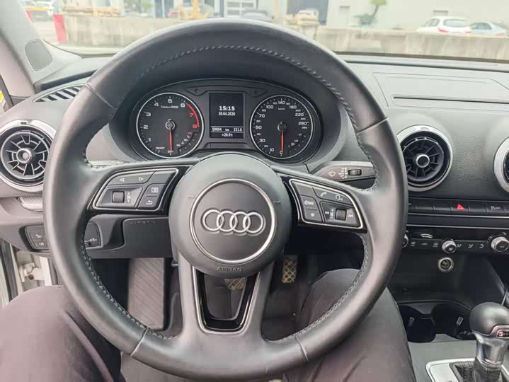 Audi A3 2019 Limousine 35 TFSI V — фото 23
