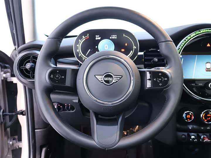 MINI Hatch — фото 16