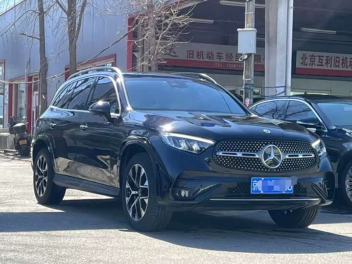 Mercedes-Benz GLC 2023 GLC 260 L 4 MATIC Luxury 5 — фото 3