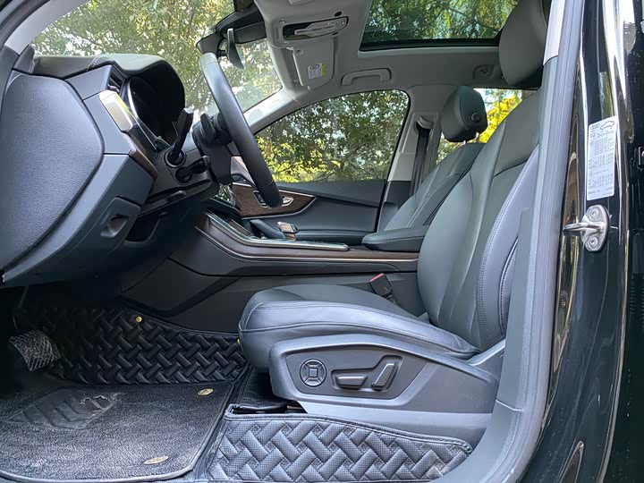 Audi Q7 2023 55 TFSI quattro S line Sport — фото 9