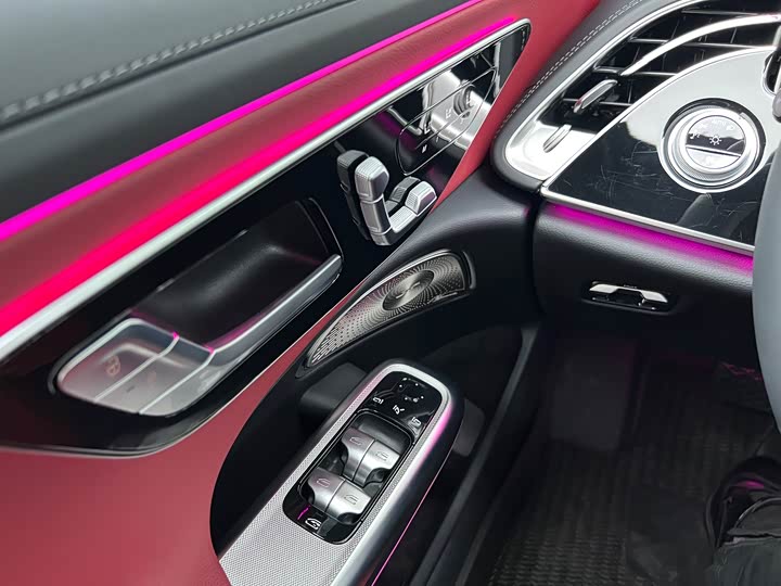 Mercedes-Benz E-Class 2025 E 300 L Luxury — фото 29
