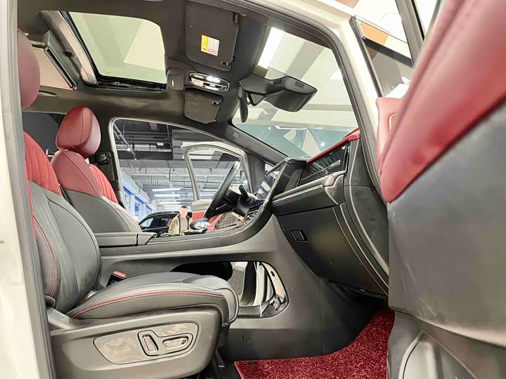 Trumpchi M8 2023 400 T — фото 15