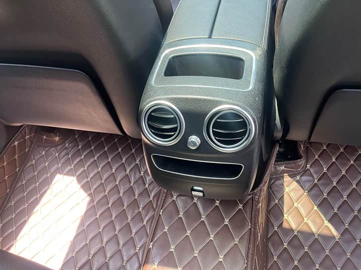 Mercedes-Benz GLC 260 L 4MATIC люкс — фото 7