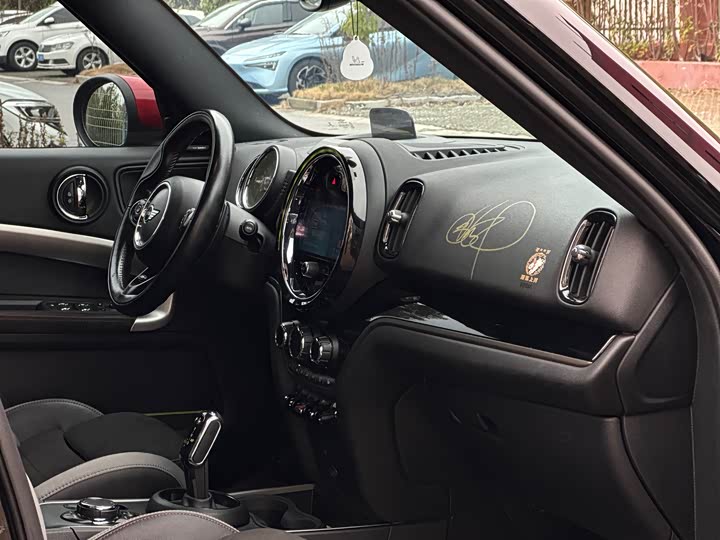 MINI Hatch — фото 10