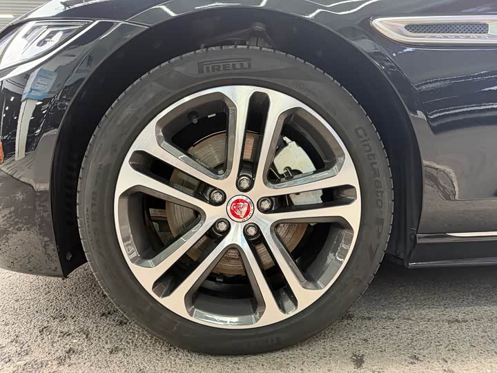 Jaguar XEL 2024 2.0 T 250 PS R-DYNAMIC S — фото 5