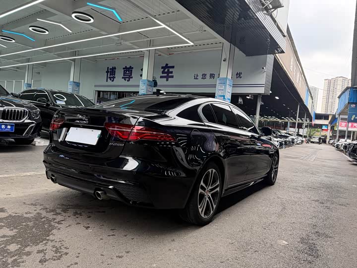 Jaguar XEL 2024 2.0 T 250 PS R-DYNAMIC S — фото 20