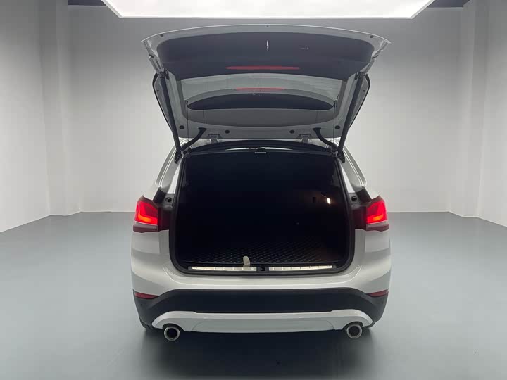 BMW X1 2021 s Drive 25 Li Leading — фото 21
