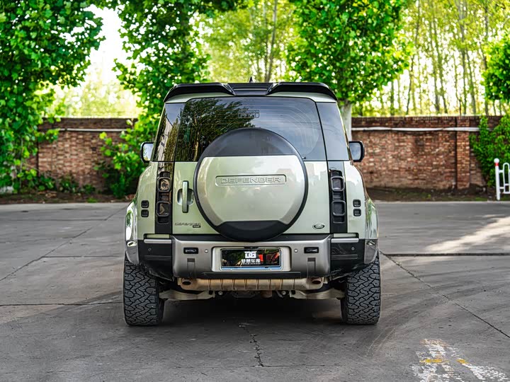 Land Rover Defender — фото 5