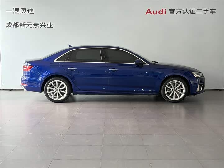 Audi A4L 2019 40 TFSI VI — фото 3