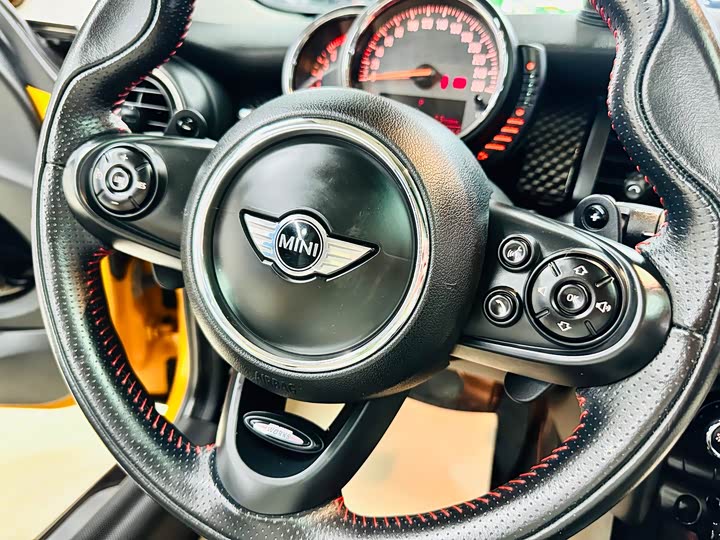 MINI Hatch — фото 34