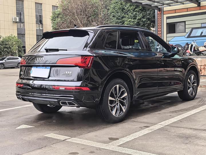 Audi Q5L 40T люкс-динамик — фото 10