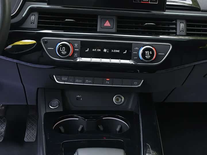 Audi A5 2022 Sportback 40 TFSI — фото 12