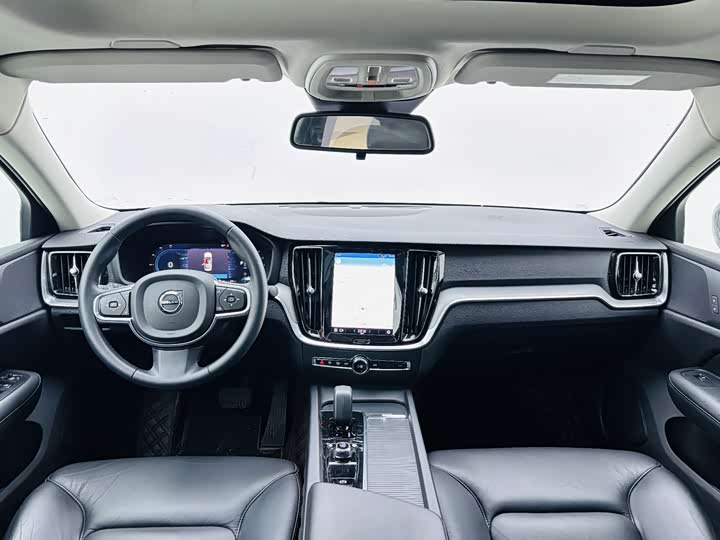 Volvo S60 2023 B 4 — фото 11