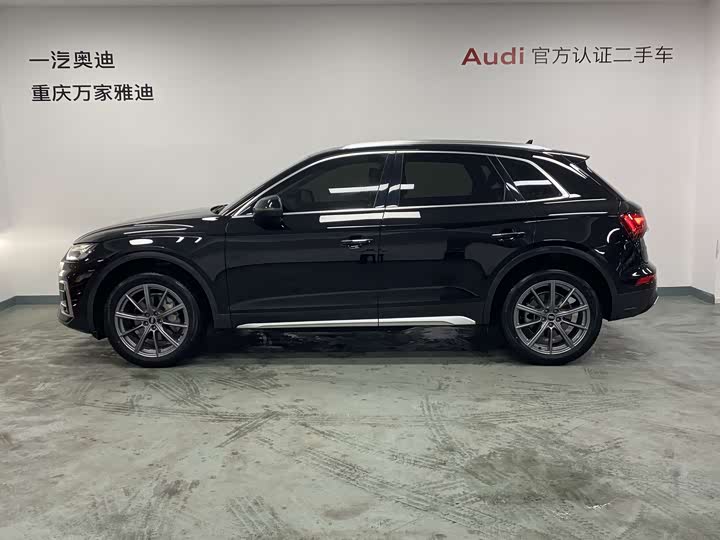Audi Q5L 2022 40 T — фото 5
