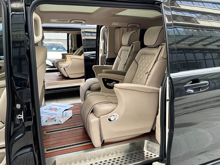 Mercedes-Benz V-Class 2017 V 260 L — фото 7