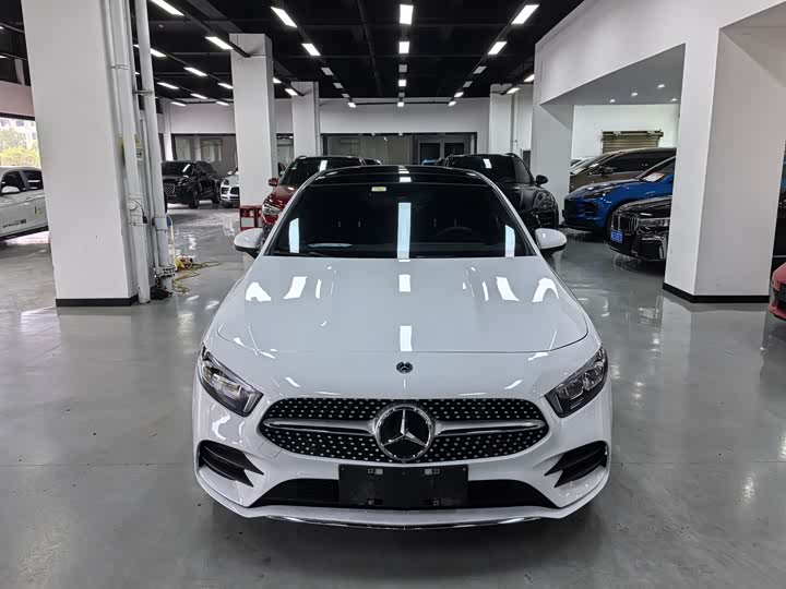 Mercedes-Benz A-Class 2021 A 200 L — фото 2