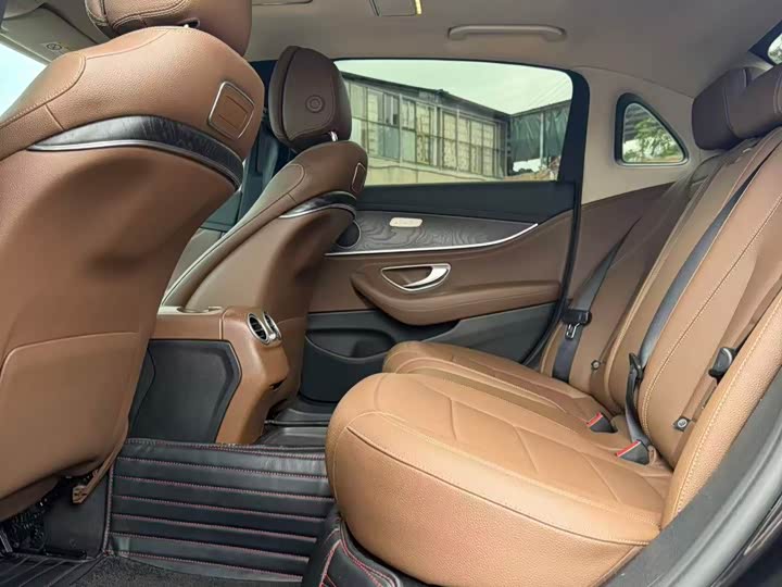 Mercedes-Benz E-Class E 200 L спорт — фото 5