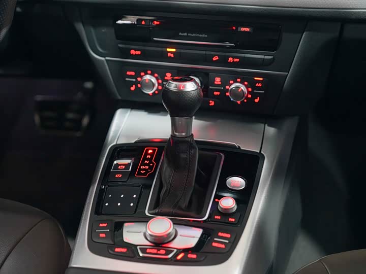 Audi A6 2018 3.0 T allroad quattro — фото 19